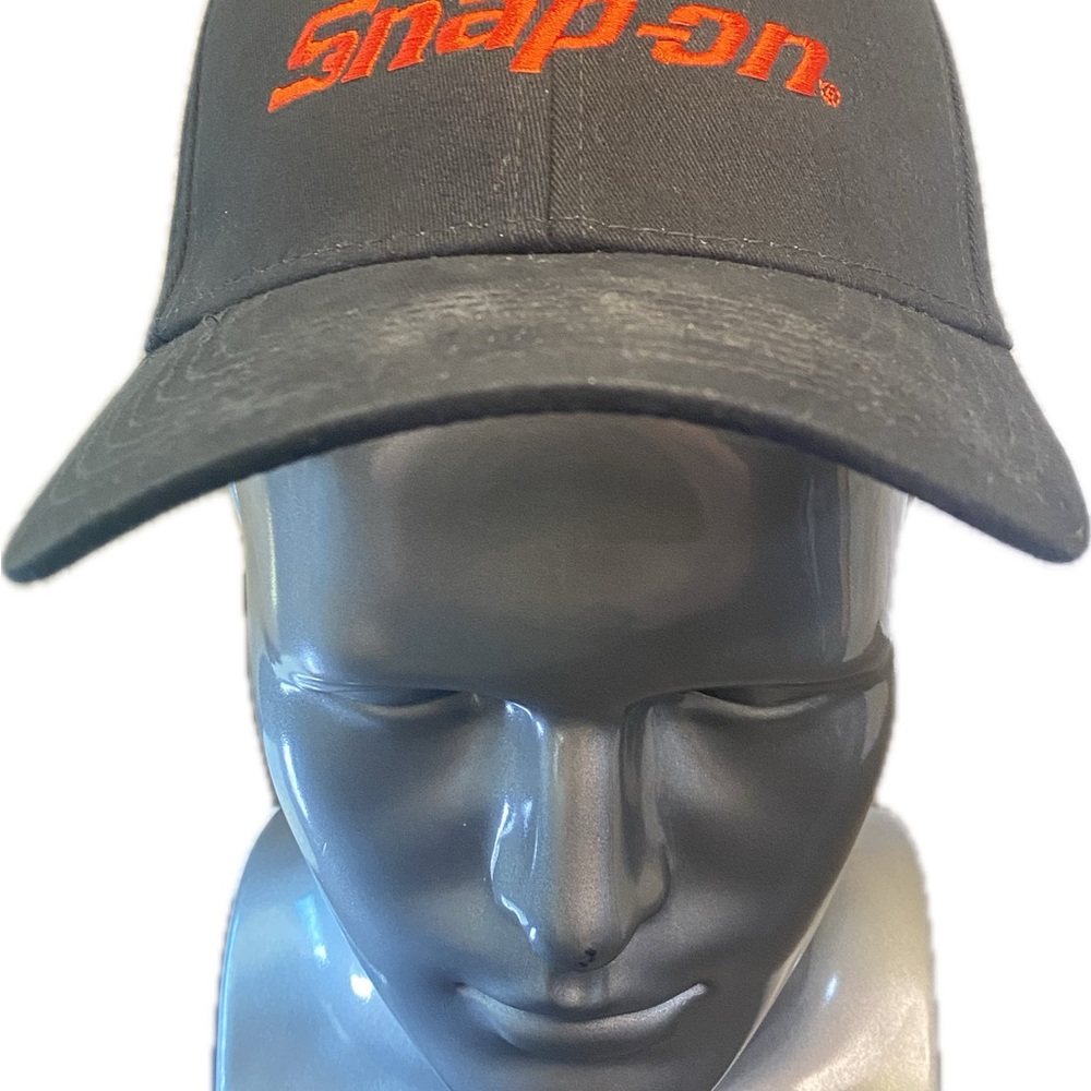 SNAP ON TOOLS BLACK BALL CAP WITH RED LOGO